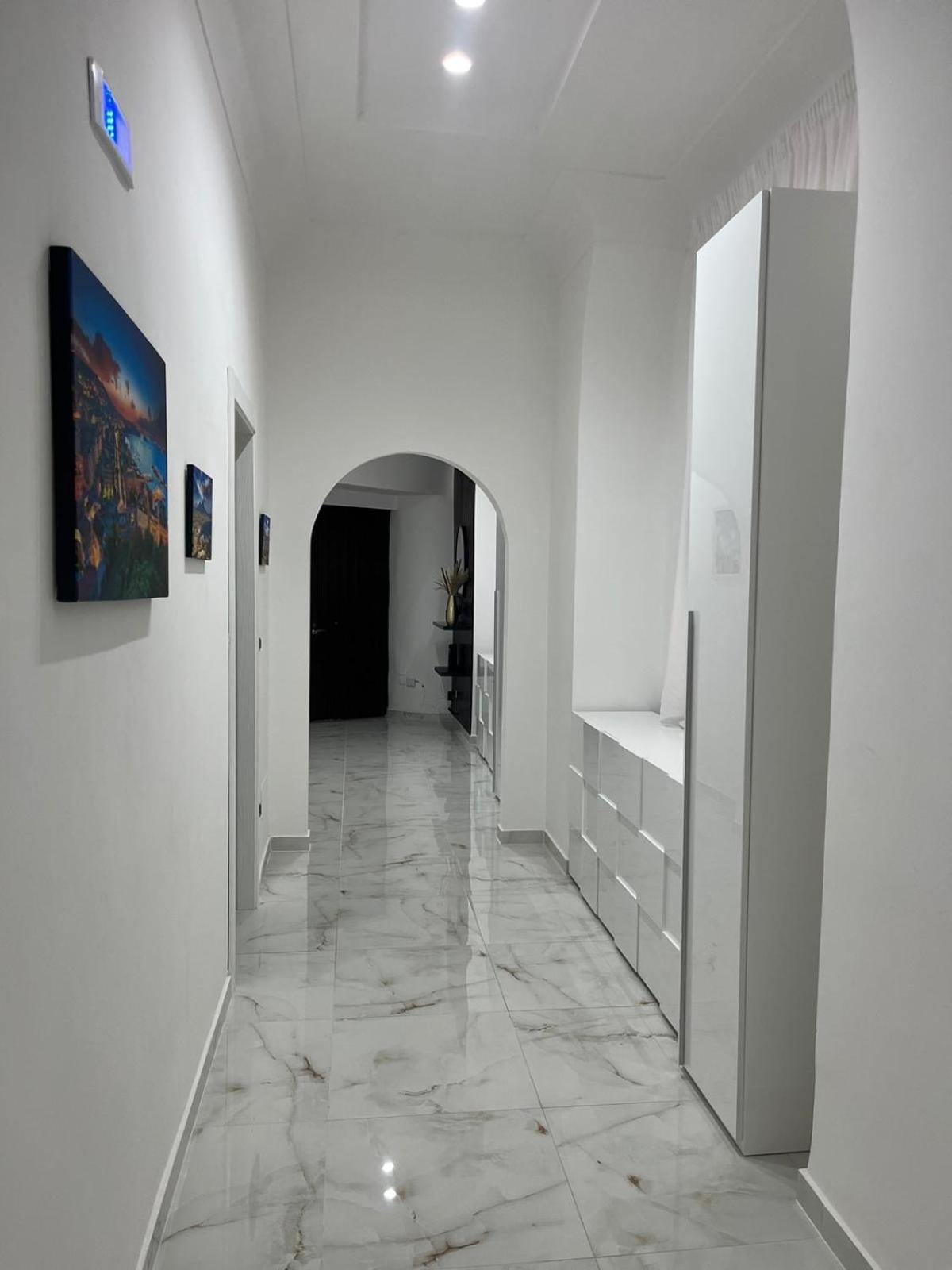 B&B Garibaldi Road Naples Extérieur photo